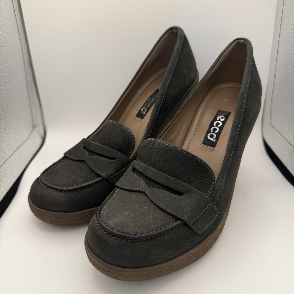 ECCO Womens Dark Green Suede Slip On Classic Pumps Heels Casual Size 36 (US 6)